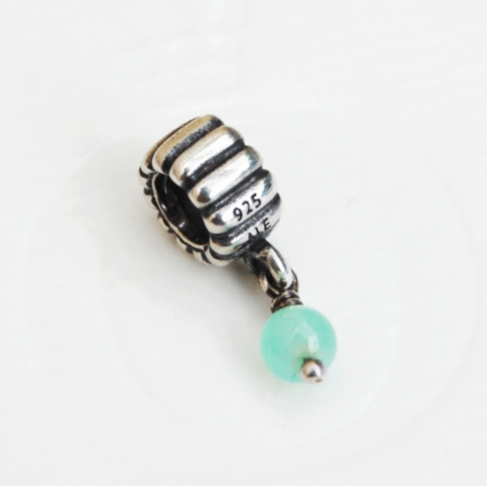 *SOLD* Pandora Retired Chrysoprase Charm